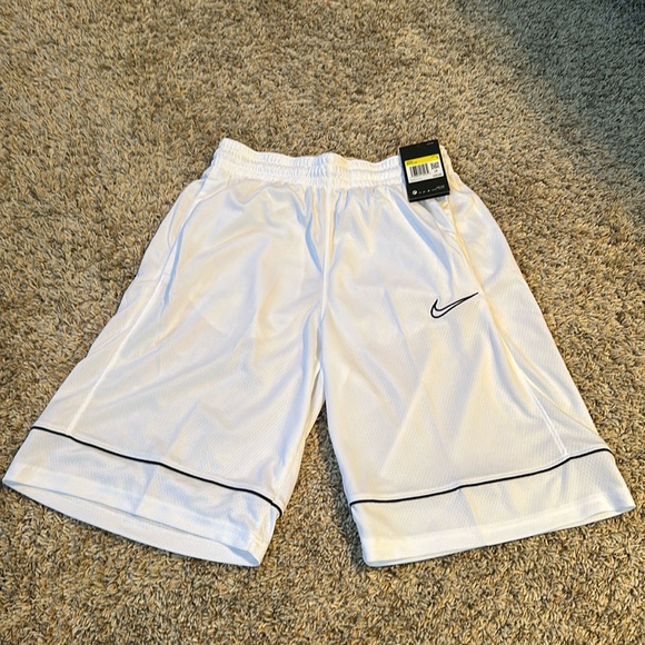 Men’s Nike Dri-Fit Shorts - NWT - Picture 1 of 3